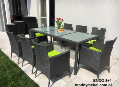 Efektowny komplet mebli do ogrodu
